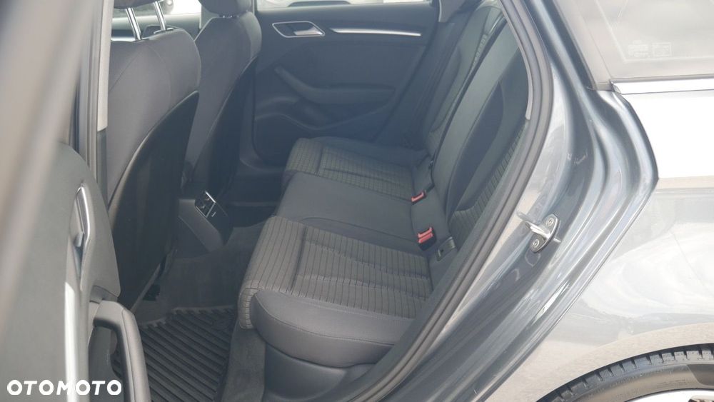 Audi A3 Sportback - 19