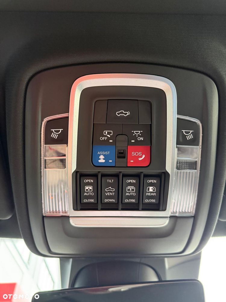 RAM 1500 Crew Cab Limited - 26