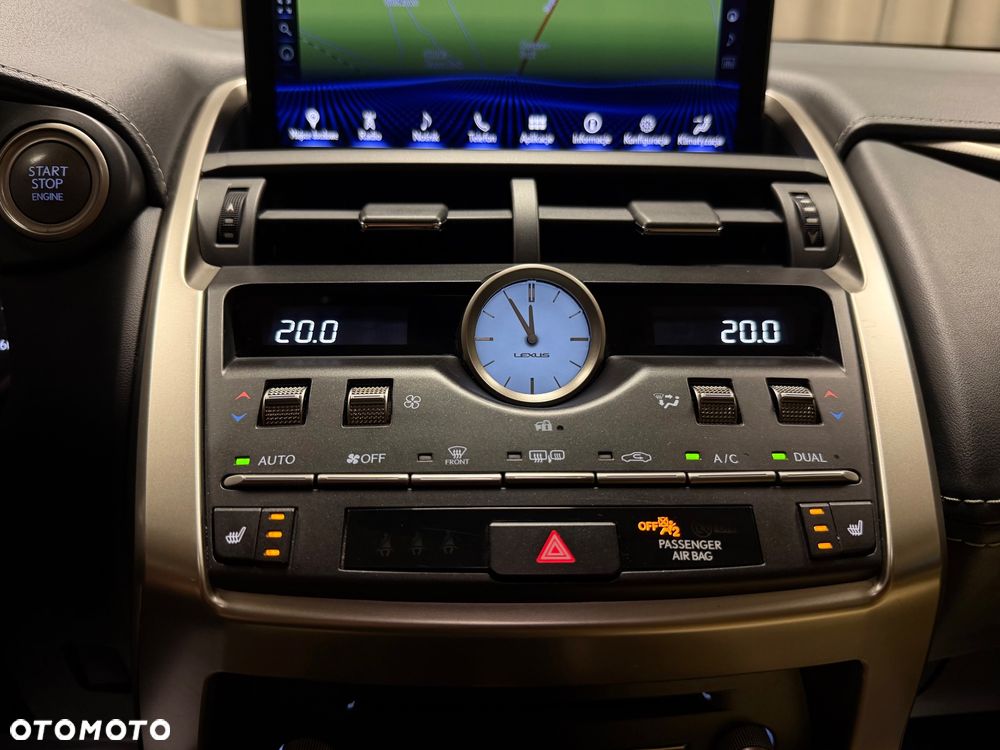 Lexus NX 300 Comfort AWD - 19