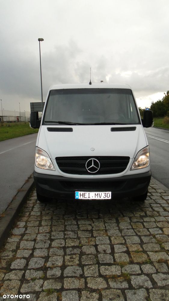 Mercedes-Benz Sprinter - 8