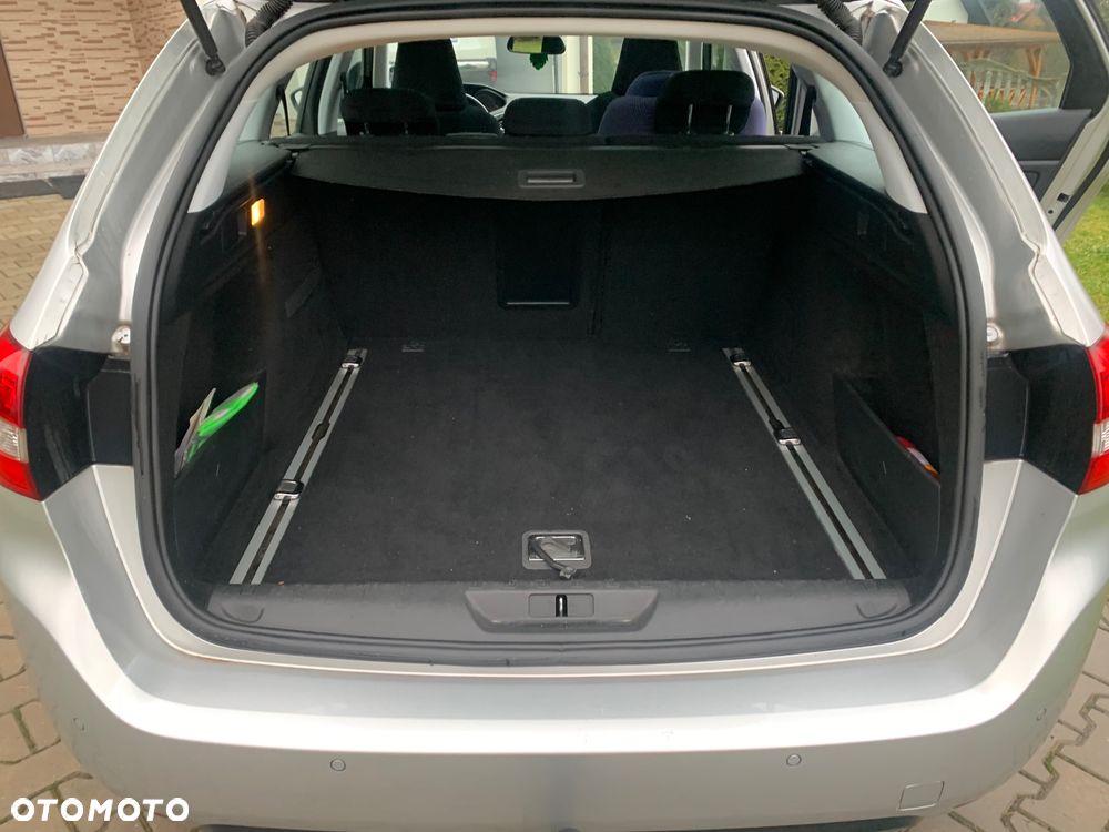 Peugeot 308 BlueHDi 150 Automatik Stop & Start Allure - 12