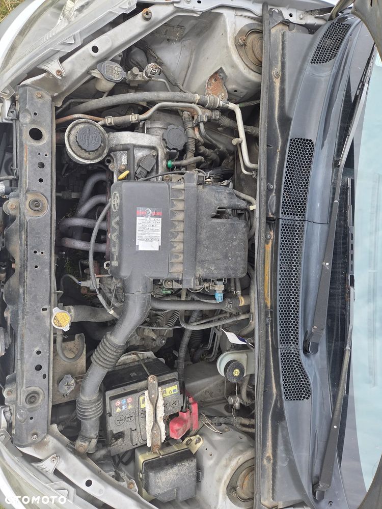 Toyota Yaris 1.0 Base - 4