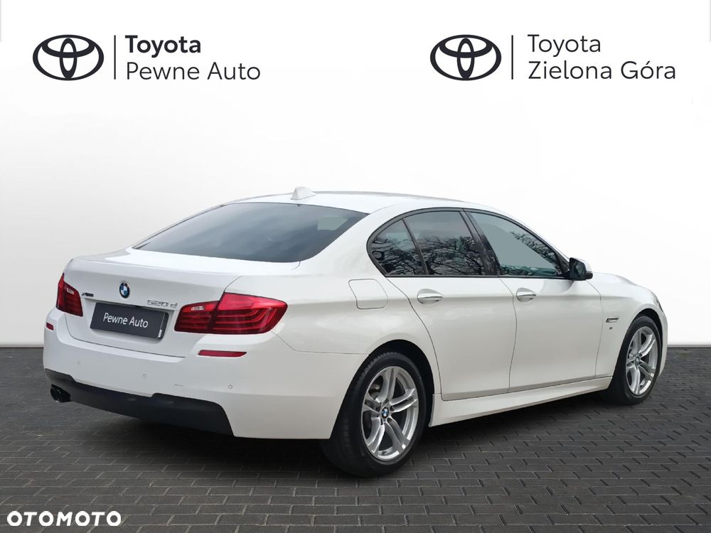 BMW Seria 5 520d M Sport - 6