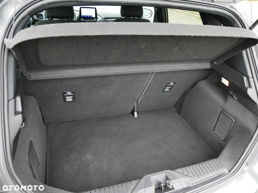 Ford Fiesta - 17