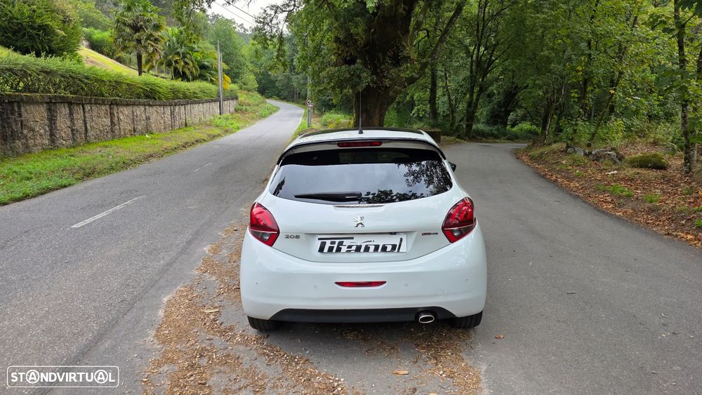 Peugeot 208 1.6 BlueHDi GT Line - 5