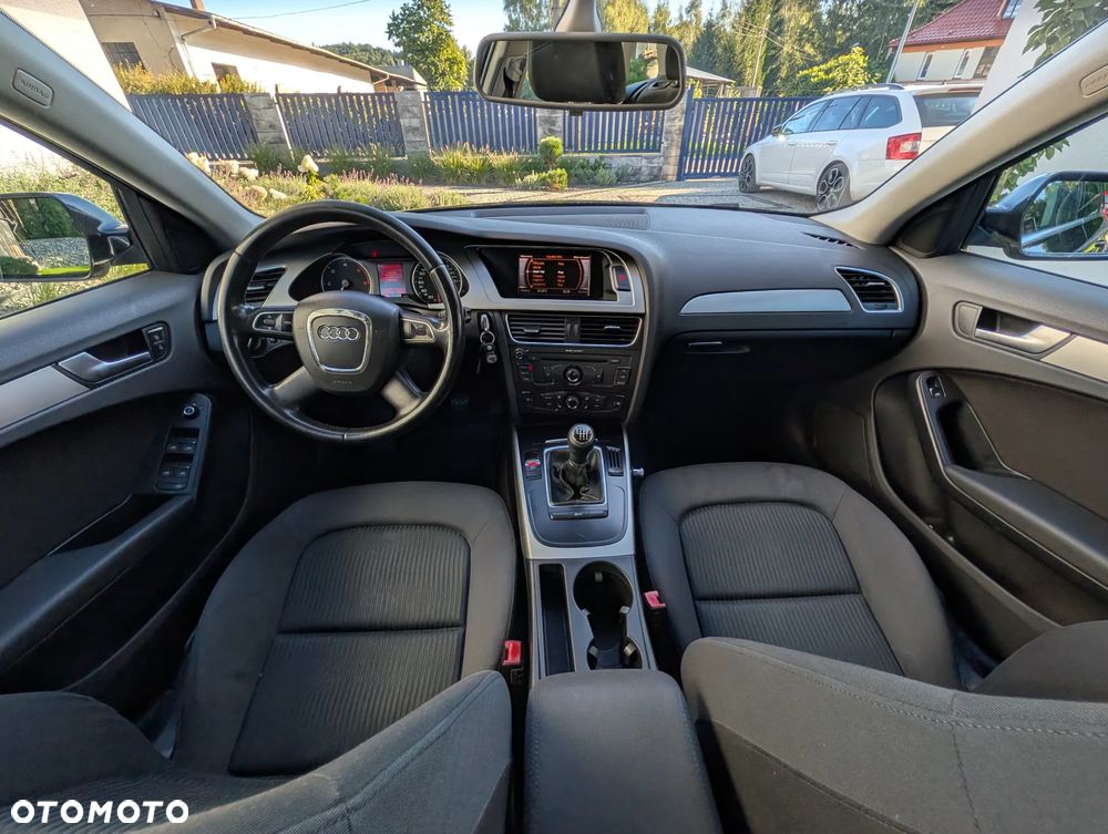 Audi A4 Avant - 10