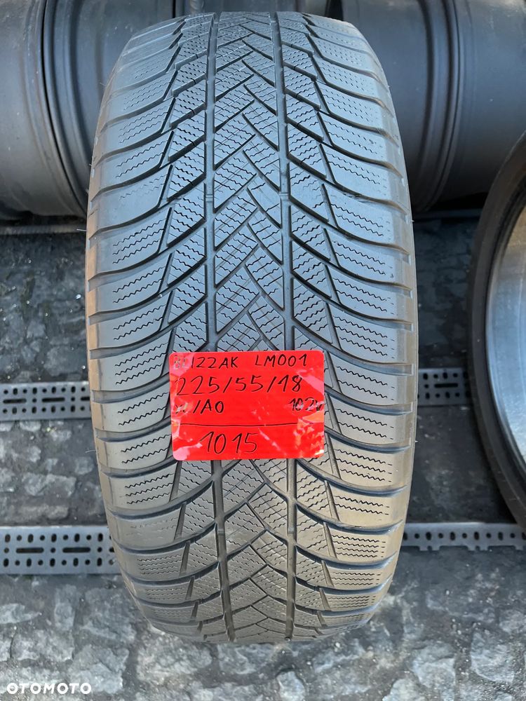Bridgestone Blizzak LM001 225 55 18 1szt. 102 V XL AO - 2