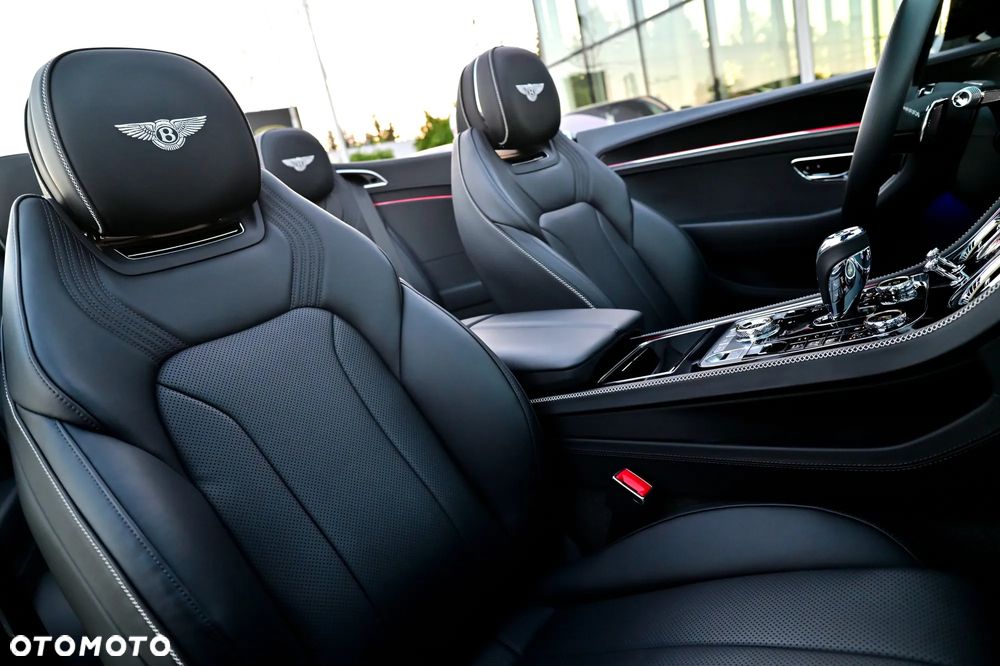 Bentley Continental GT - 37