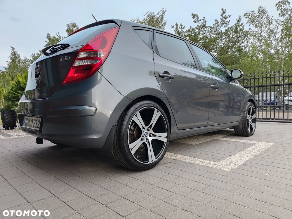 Hyundai i30 1.4 Blue Comfort - 4