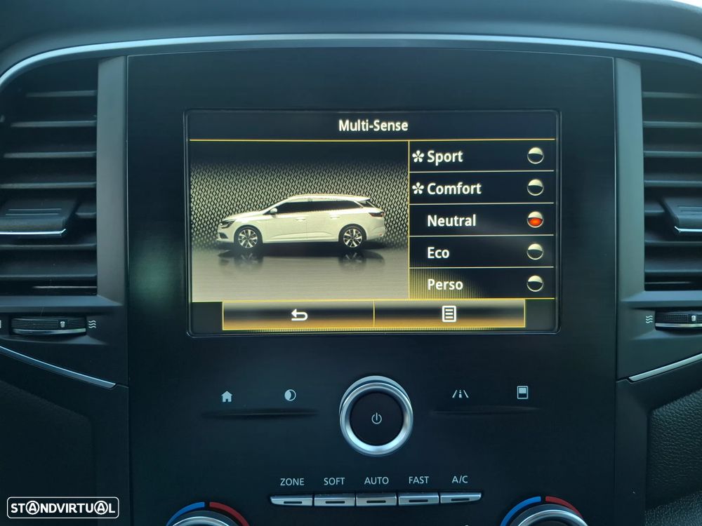 Renault Mégane Sport Tourer 1.5 dCi GT Line EDC - 38