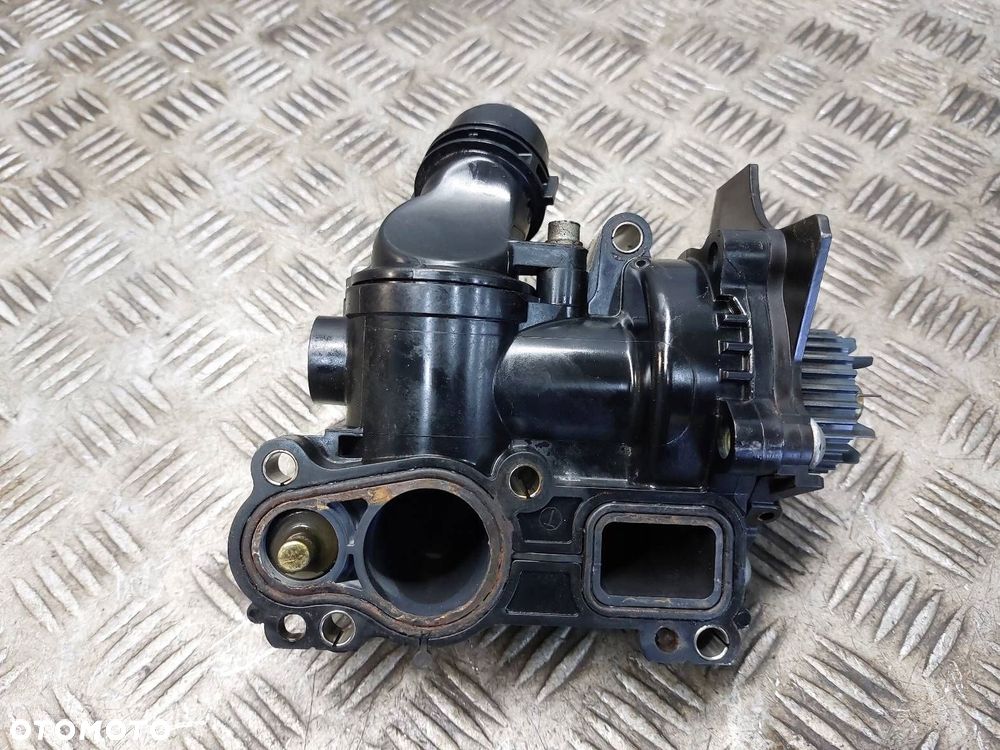 POMPA WODY AUDI A4 B8 1.8 TFSI 06H121012 - 2