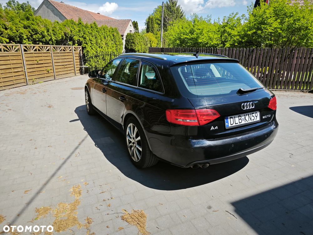 Audi A4 Avant 2.0 TDI - 12