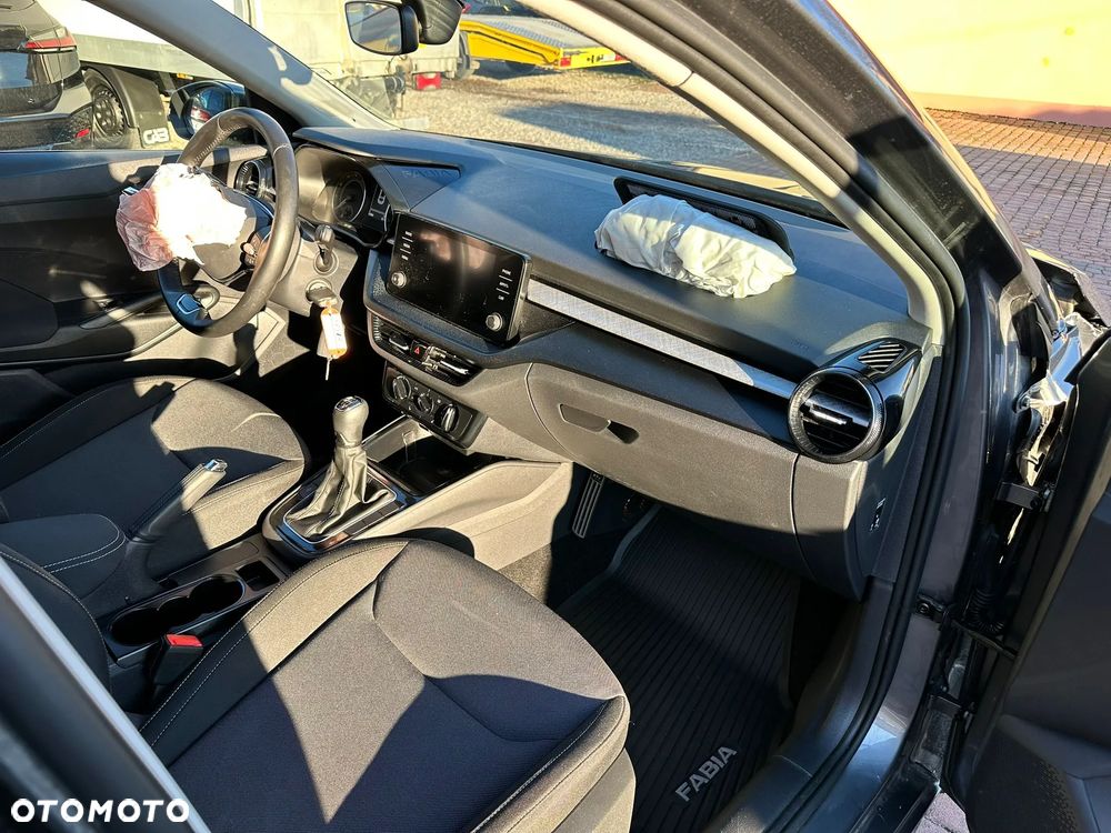 Skoda Fabia 1.0 TSI Ambition - 19