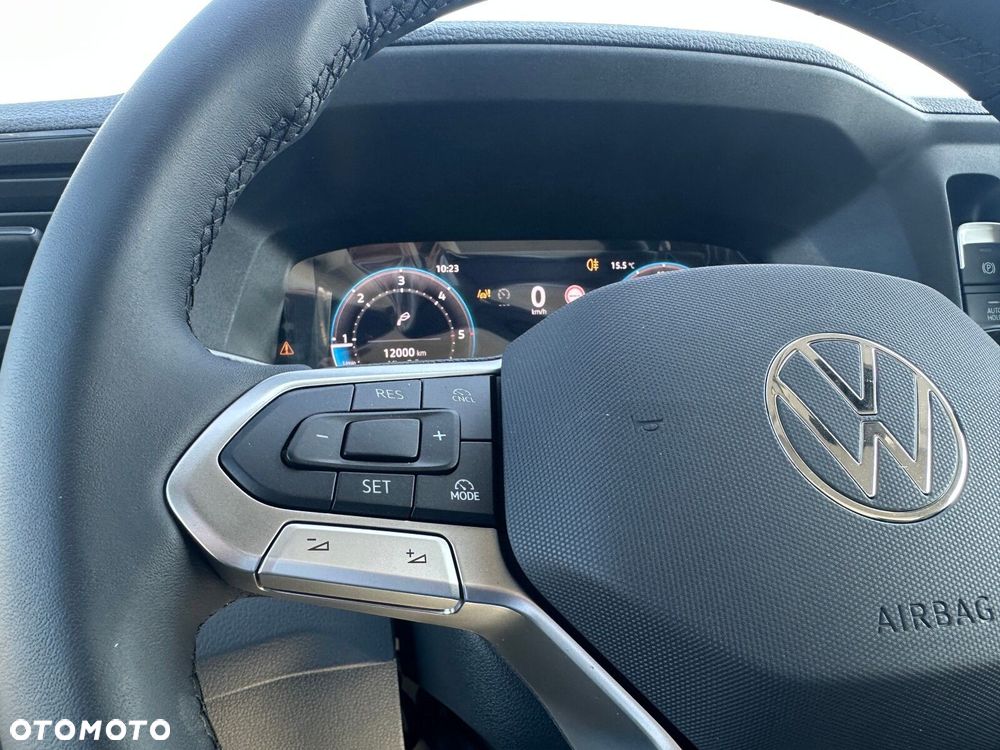 Volkswagen Crafter Podwozie z pojedynczą kabiną silnik: 2,0 l EURO VI SCR 163 KM / skrzynia biegów: Przedni napęd automatyczna 8-biegowa rozstaw osi: 4490 mm - 7