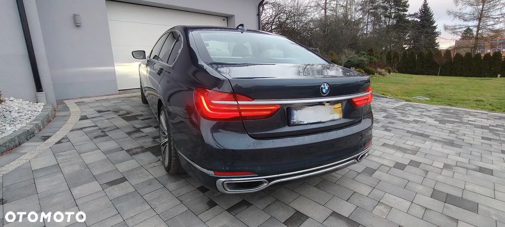 BMW Seria 7 730d xDrive - 24