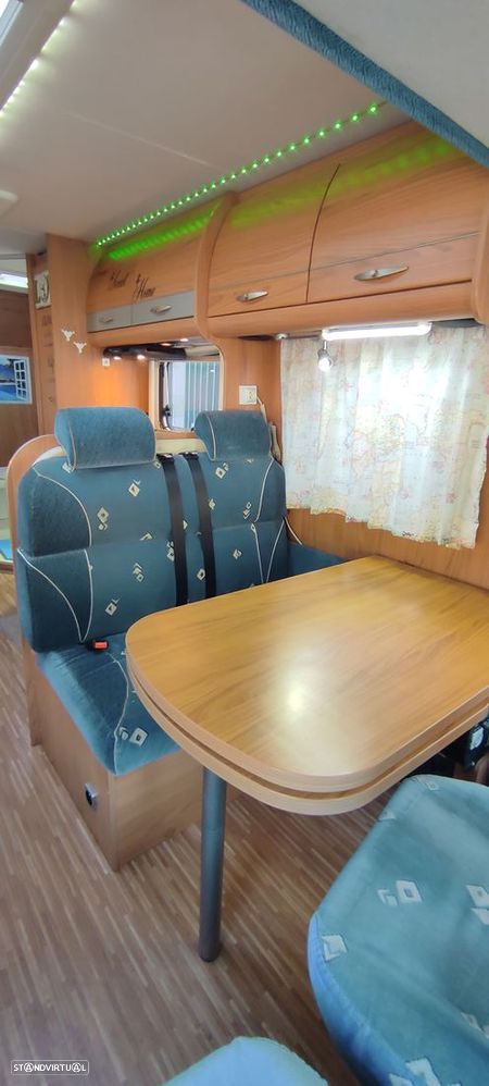 Burstner Aviano I684 (Bat. Lítio) - 10