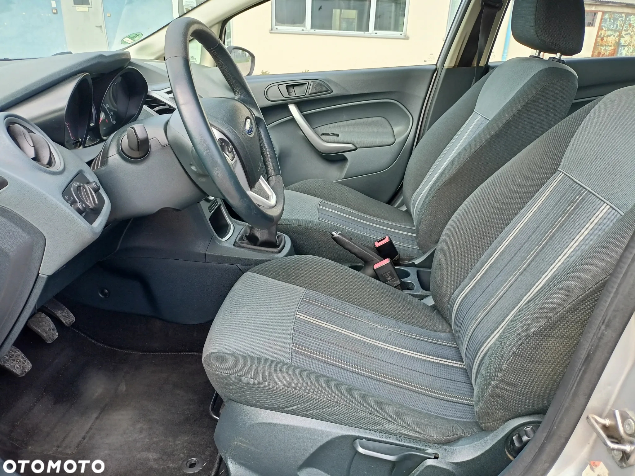 Ford Fiesta 1.25 Ghia - 18