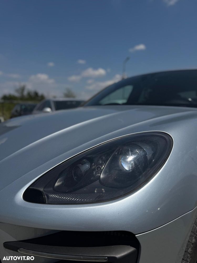 Porsche Macan - 14