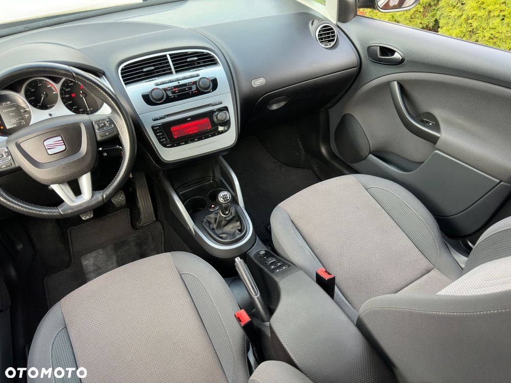 Seat Altea XL 2.0 TDI DPF Style - 32