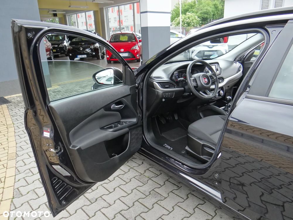 Fiat Tipo 1.4 16v Lounge EU6d - 20
