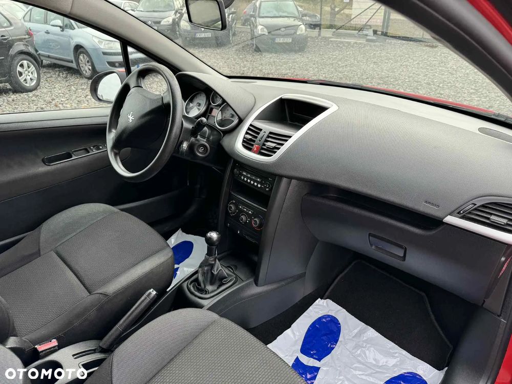 Peugeot 207 1.4 Trendy - 12