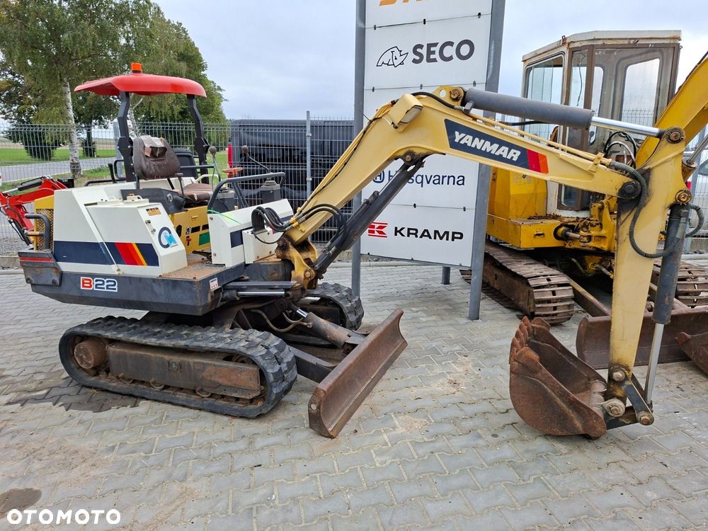 Yanmar B-22 - 5