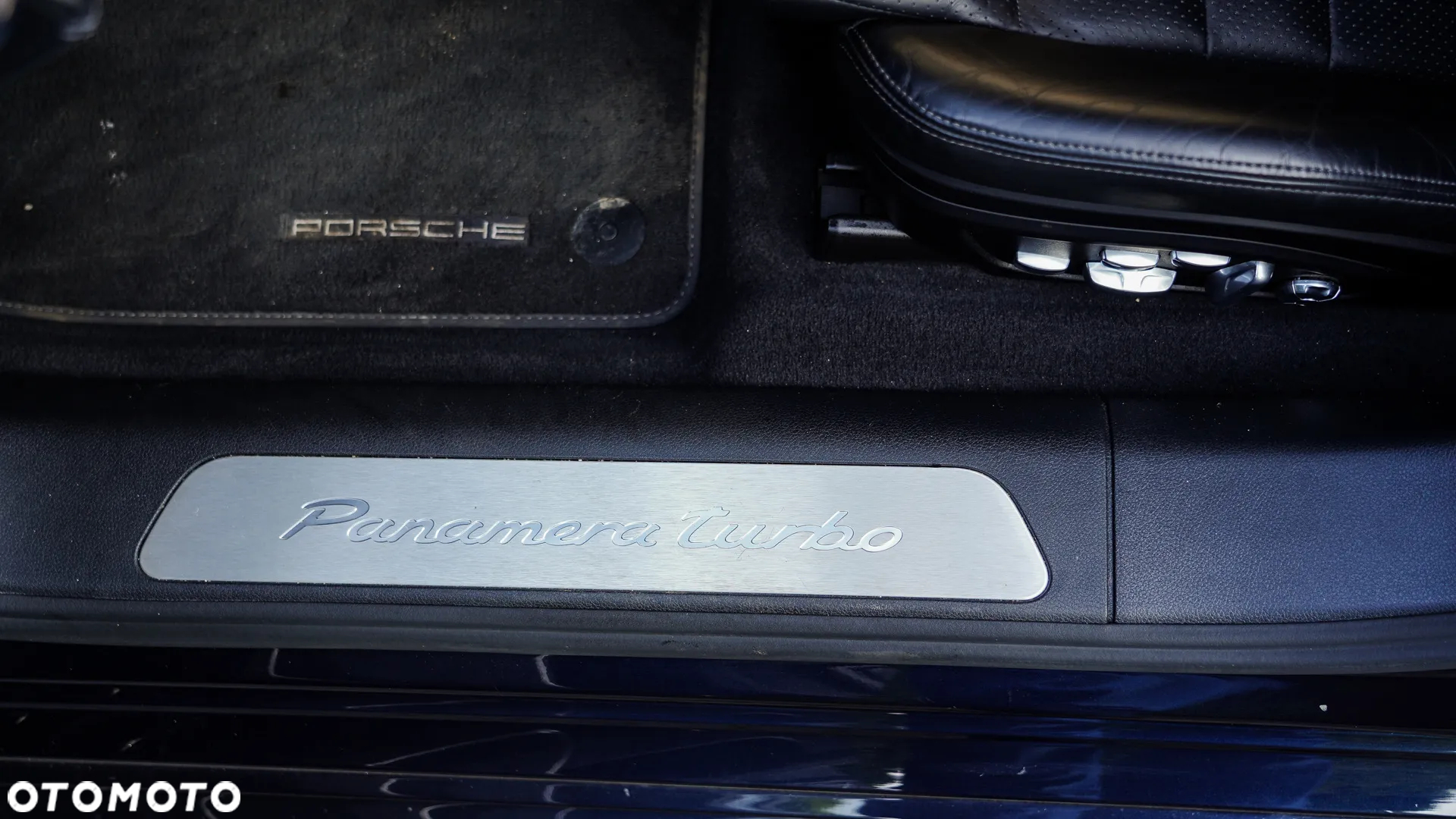 Porsche Panamera Turbo - 21