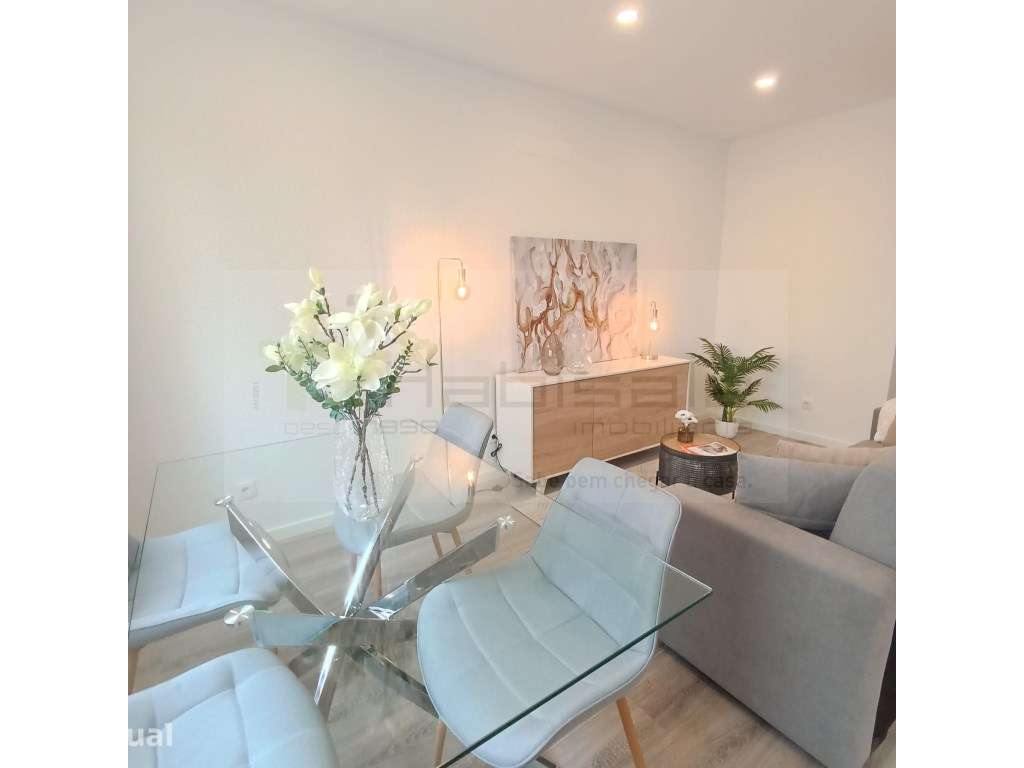 Apartamento T3 em fase de remodelação total na Penha de França - Grande imagem: 3/22