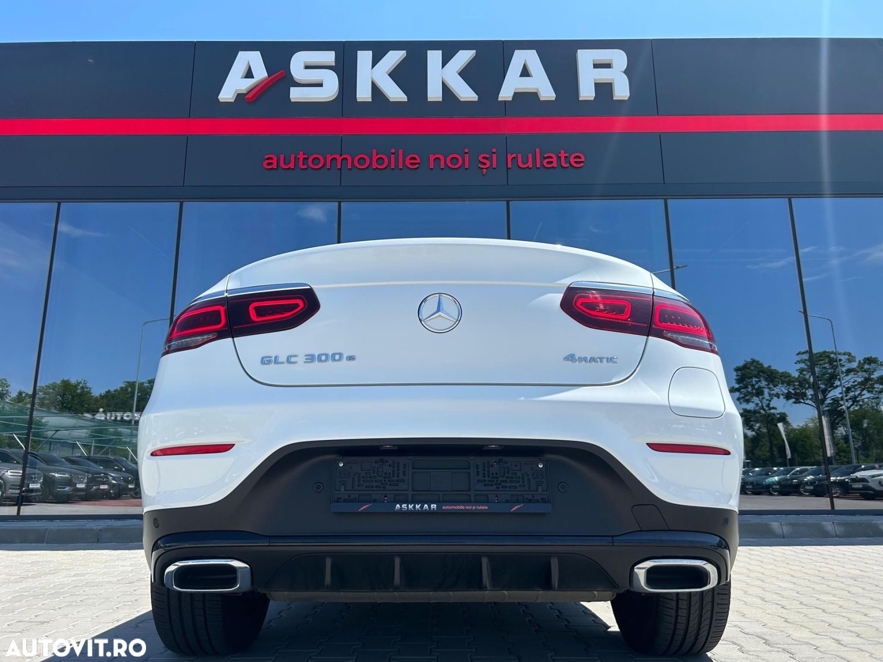 Mercedes-Benz GLC Coupe 300 e 4Matic 9G-TRONIC AMG Line - 6