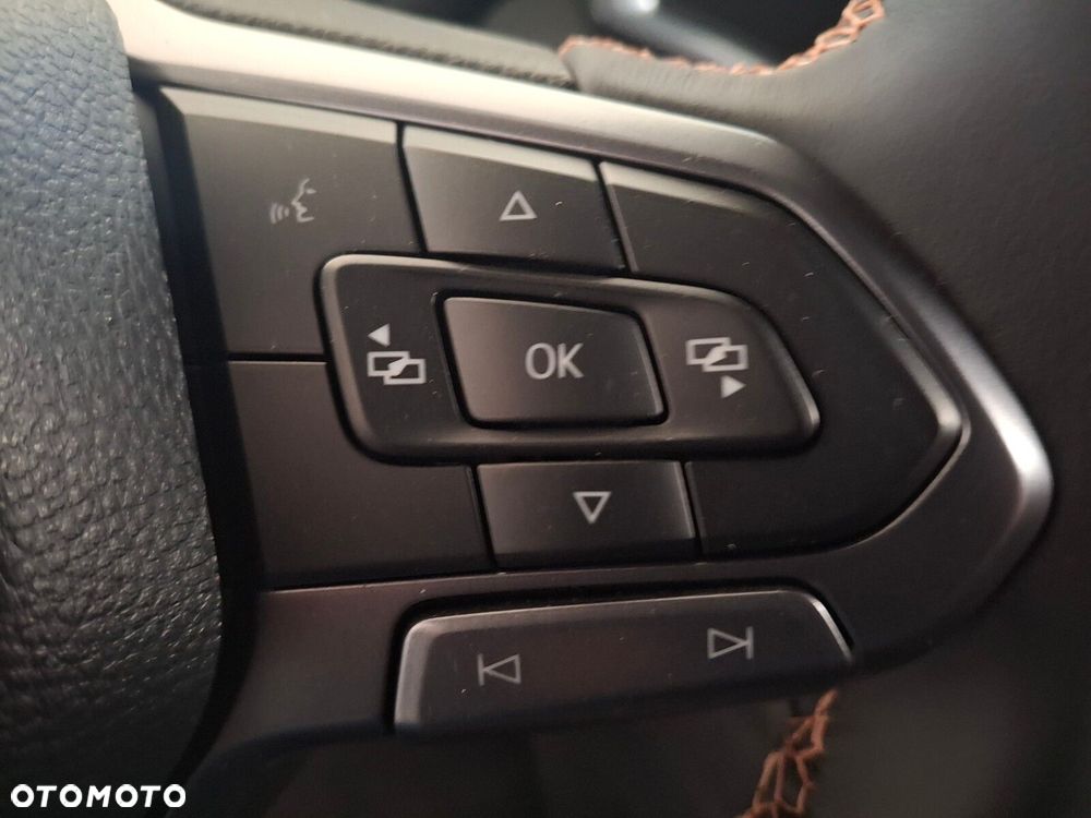 Volkswagen Amarok - 28