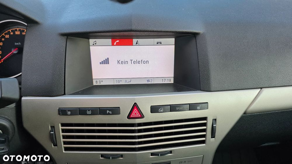 Opel Astra 1.9 CDTI DPF NAVI - 11