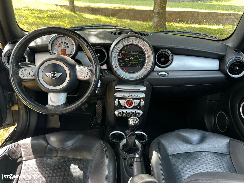 MINI 3 Portas Cooper D - 3