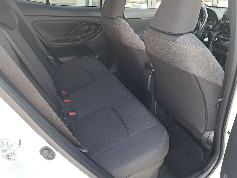 Toyota Yaris Cross Hybrid 1.5 Comfort - 13