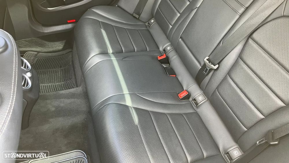 Mercedes-Benz C 220 d AMG Line - 26