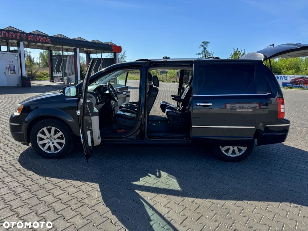 Chrysler Grand Voyager - 29