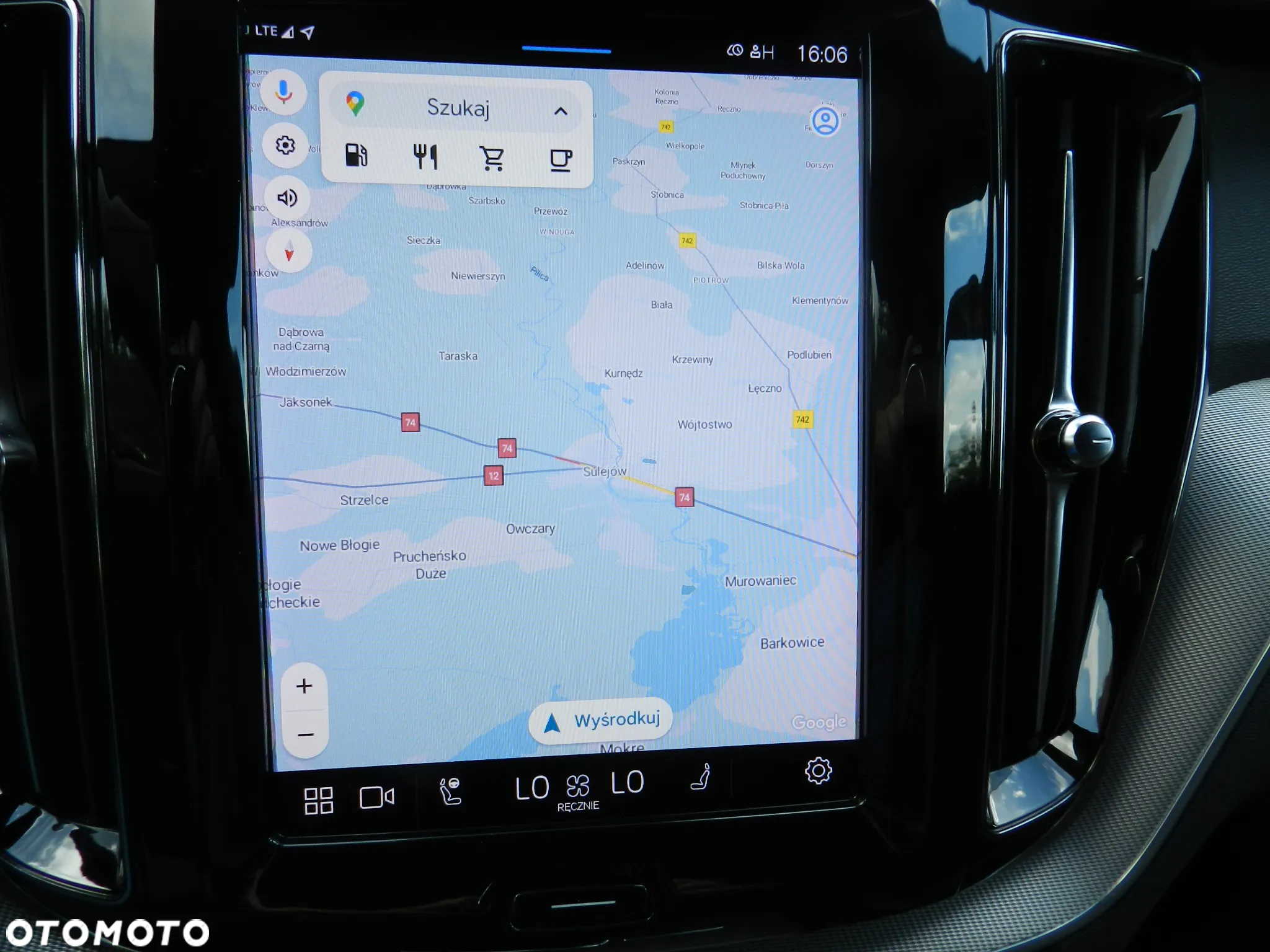 Volvo XC 60 B4 D AWD Plus Dark - 26