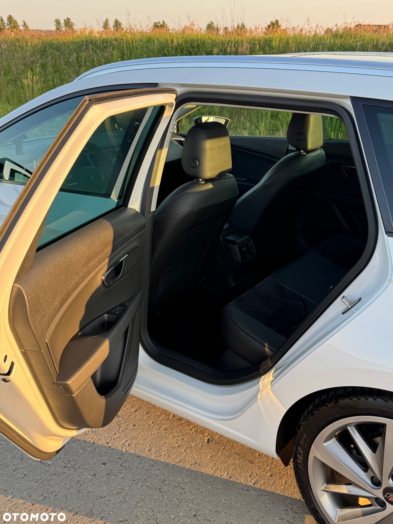 Seat Leon 2.0 TDI DPF Start&Stop FR - 19