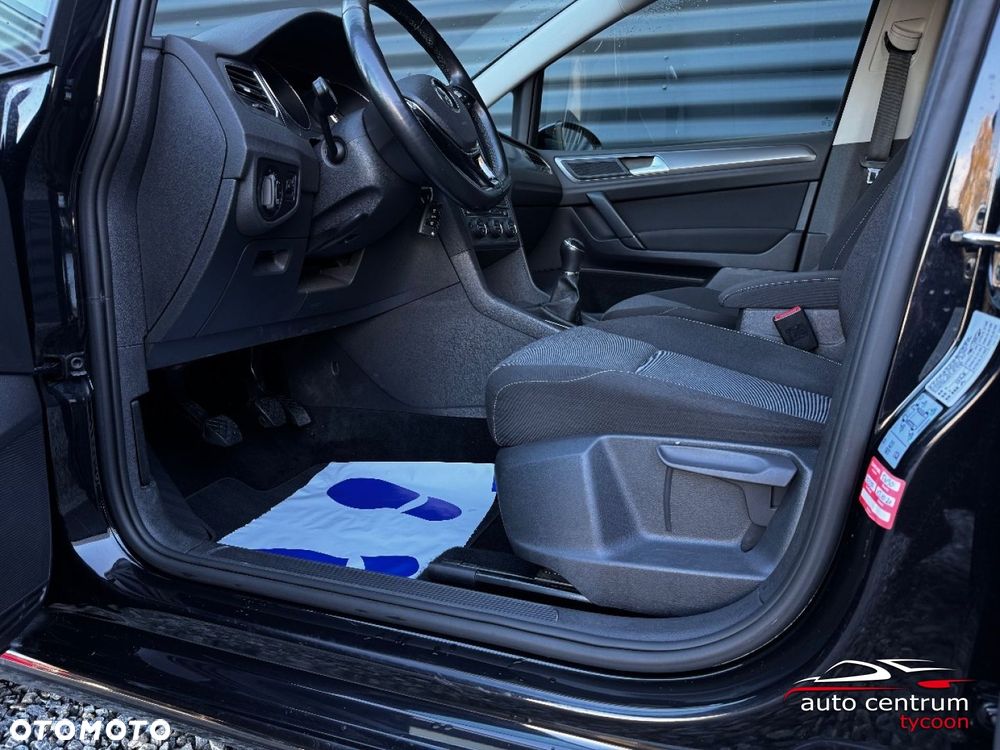 Volkswagen Golf Sportsvan - 38