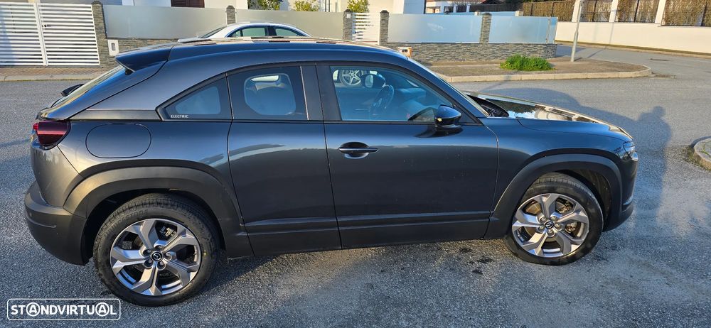 Mazda MX-30 e-SKYACTIV Excellence - 4