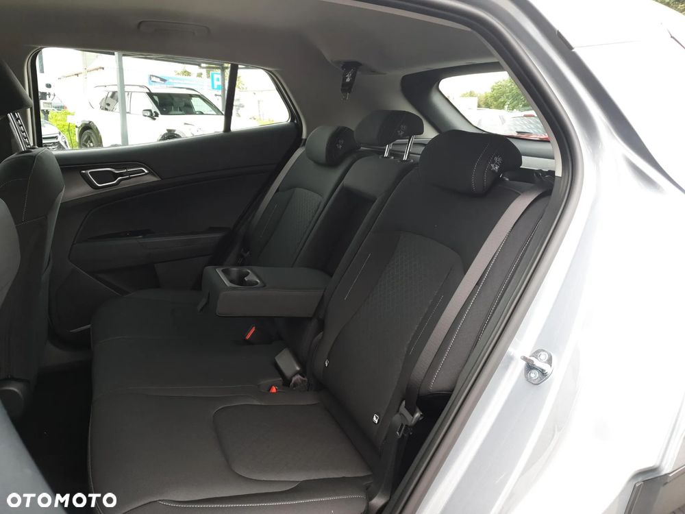 Kia Sportage 1.6 T-GDI HEV M 2WD - 11