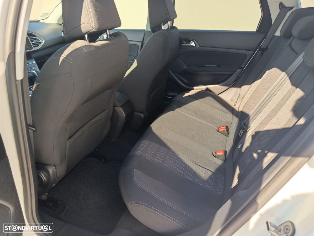 Peugeot 308 SW 2.0 BlueHDi Allure J18 EAT6 - 11