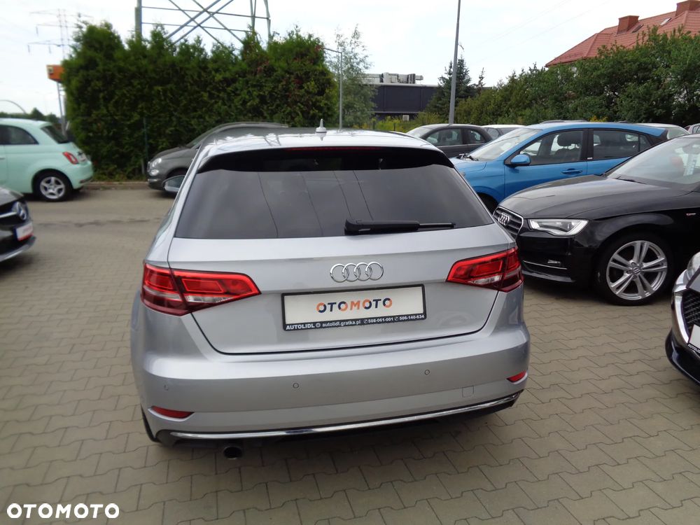 Audi A3 Sportback - 6