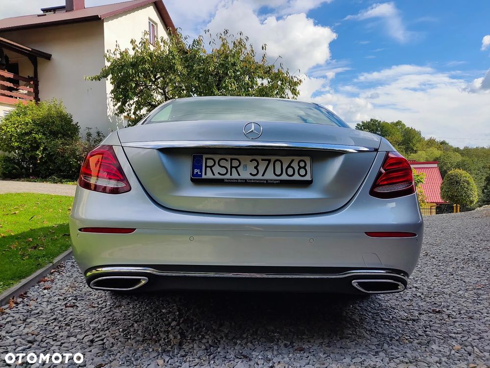 Mercedes-Benz Klasa E 220 d 9G-TRONIC - 16