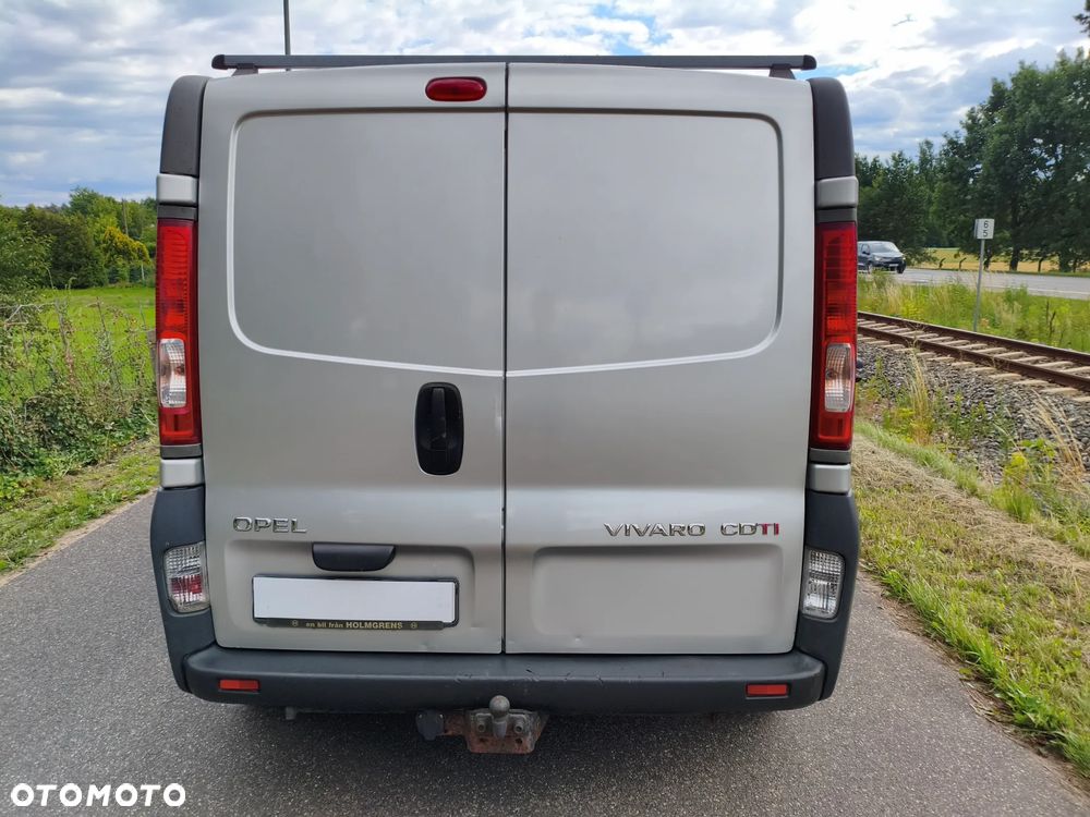 Opel Vivaro - 10
