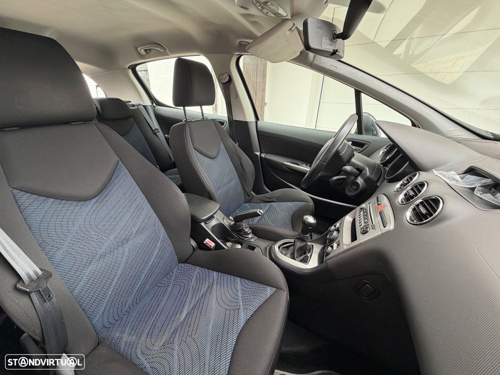 Peugeot 308 1.6 HDi Executive - 7