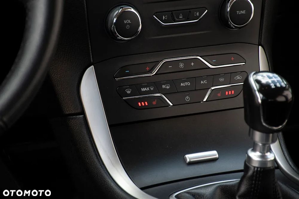 Ford S-Max - 19