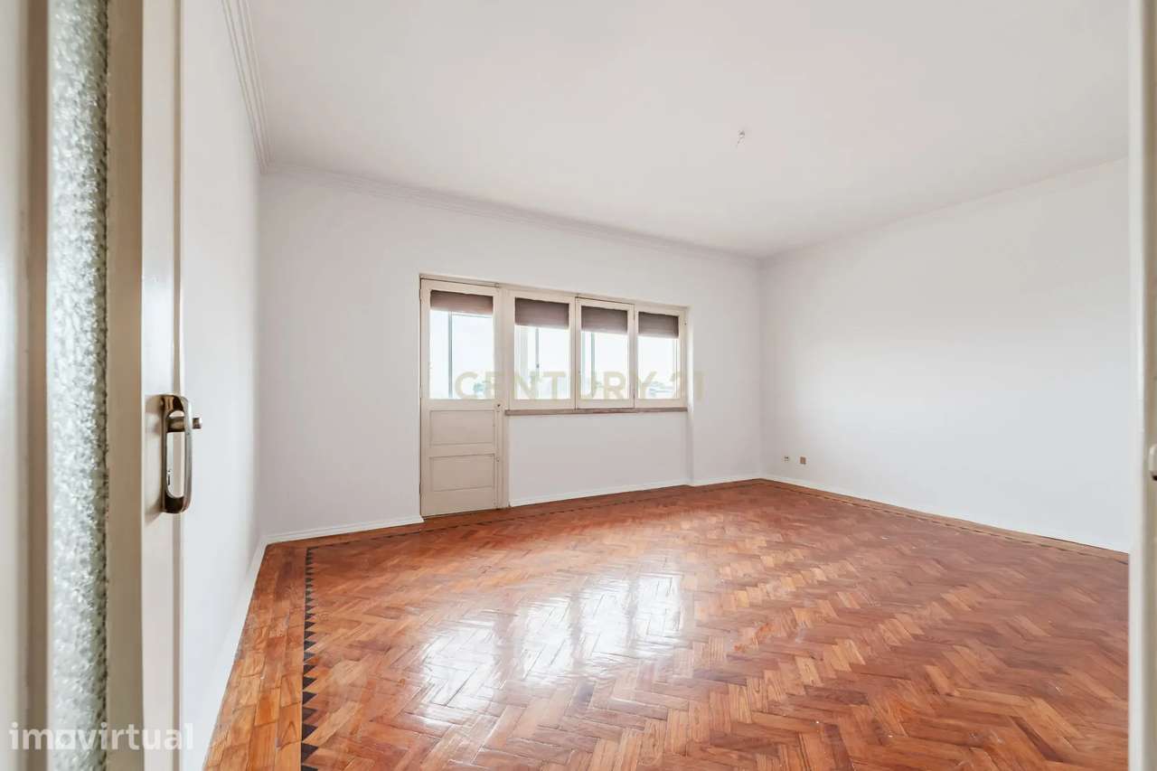 Apartamento T3 com vista sobre o rio na Cova da Piedade - Grande imagem: 3/27