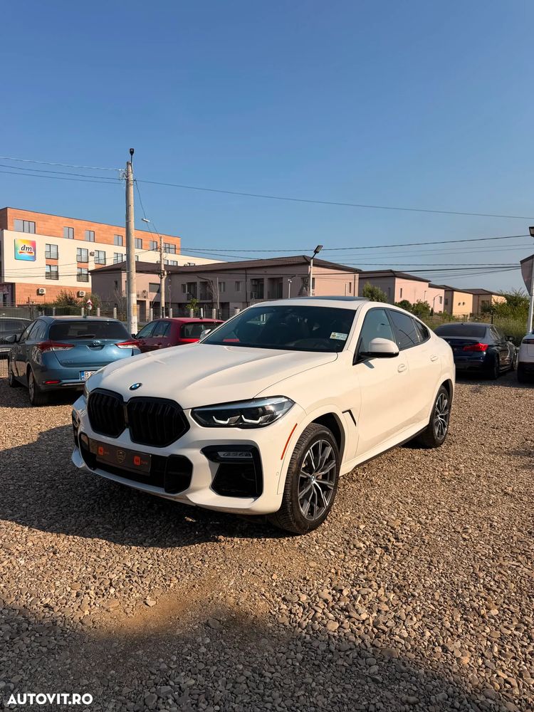 BMW X6 xDrive40i - 12
