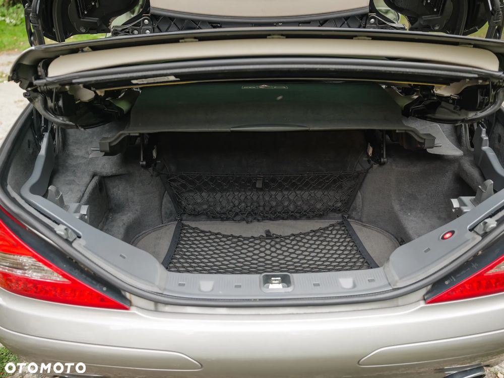 Mercedes-Benz SL 500 7G-TRONIC - 27
