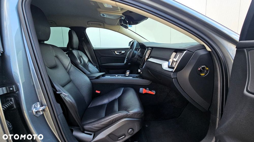 Volvo V60 B3 B Geartronic Momentum Pro - 30